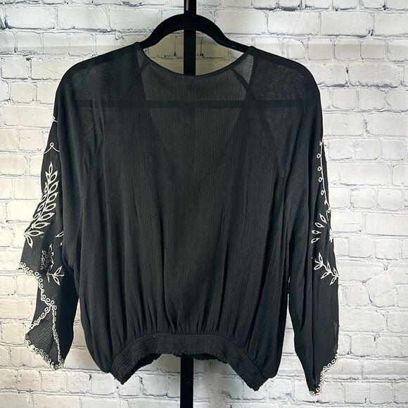 ✨ Boho Embroidered Black Blouse – Spade and Heart Size Small - Picture 5 of 5